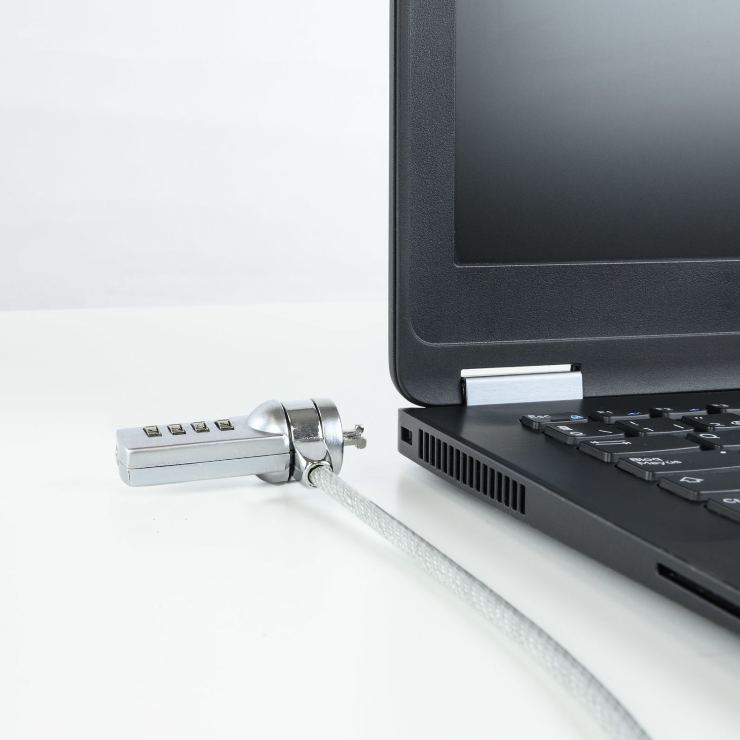TQCLKC0015 - Cable de Seguridad para portatiles TOOQ con combinacin 1.5m (TQCLKC0015)
