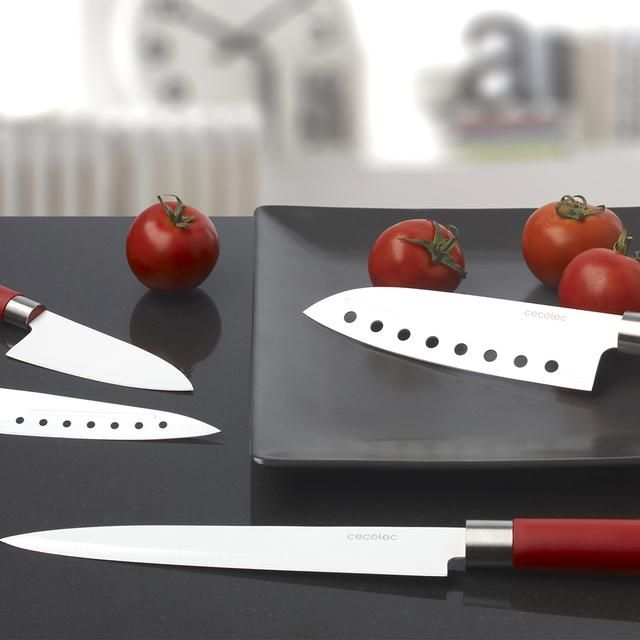 01003 - Cuchillos Profesionales CECOTEC Estilo japons Sanyoku 4Unidades.Filo de grosor de 2mm, Cuchillo de trinchar, Cuchillo Chef, Cuchillo multiusos, Cuchillo picador, Rojo (01003)
