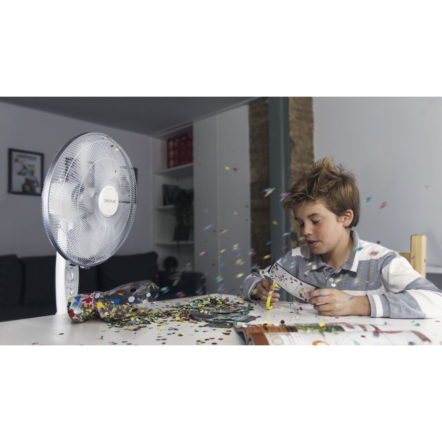 05911 - Ventilador de Pie CECOTEC 1020 ExtremeFlow 60W 10 Aspas 3 Velocidades Altura Ajustable Temporizador Oscilante Silencioso Blanco (05911)