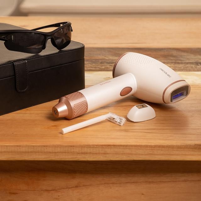 04430 - Depiladora IPL CECOTEC Bamba SkinCare IPL Gun, luz pulsada , compacta con lmpara de cuarzo, 500.000 disparos y pantalla, tiene una funcin de enfriamiento y un sistema de seguridad (04430)