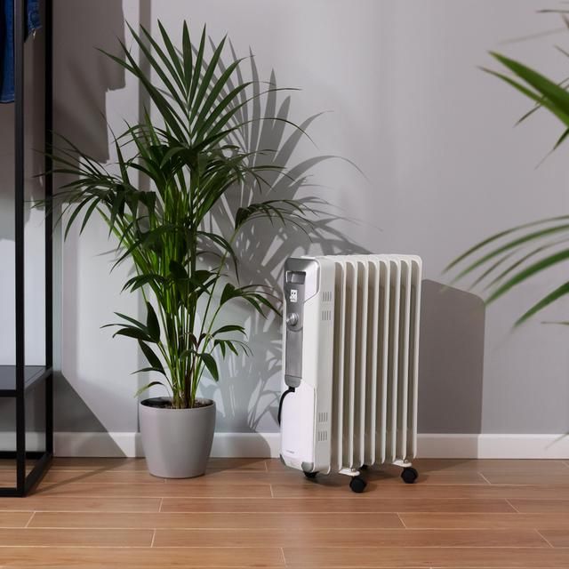 05882 - Radiador Porttil de Aceite CECOTEC ReadyWarm 9000 Space 800W 3 Niveles de Potencia Apagado Automtico Piso Blanco (05882)