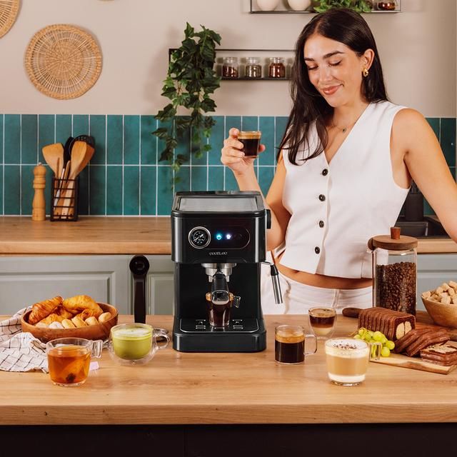 00271 - Cafetera Cecotec Power Espresso 20 Pro, para caf� espresso y cappuccino, con 20 bares y vaporizador orientable. (00271)