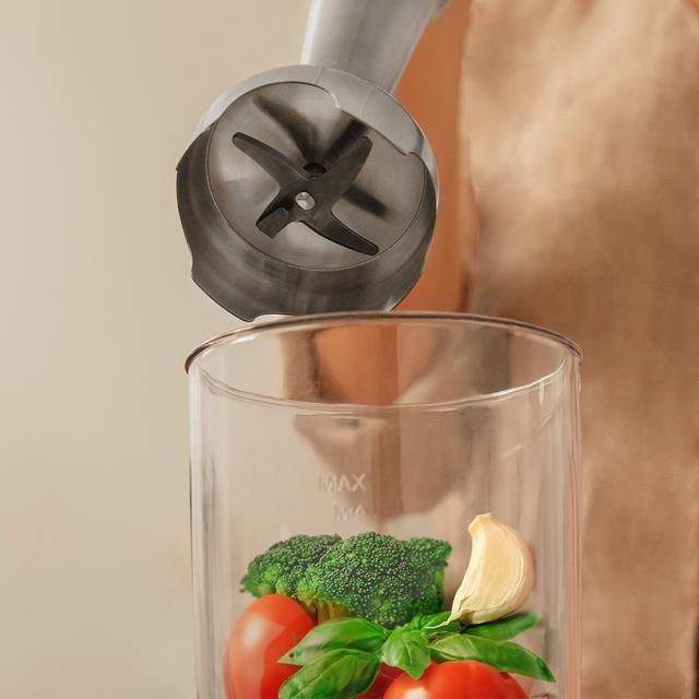 03946 - Batidora Cecotec Power RetroGreen 1200MAX Cream&Crush, 1200W de potencia m�xima, cuchilla de 4 hojas con recubrimiento de titanio negro y velocidad ajustable.(03946)