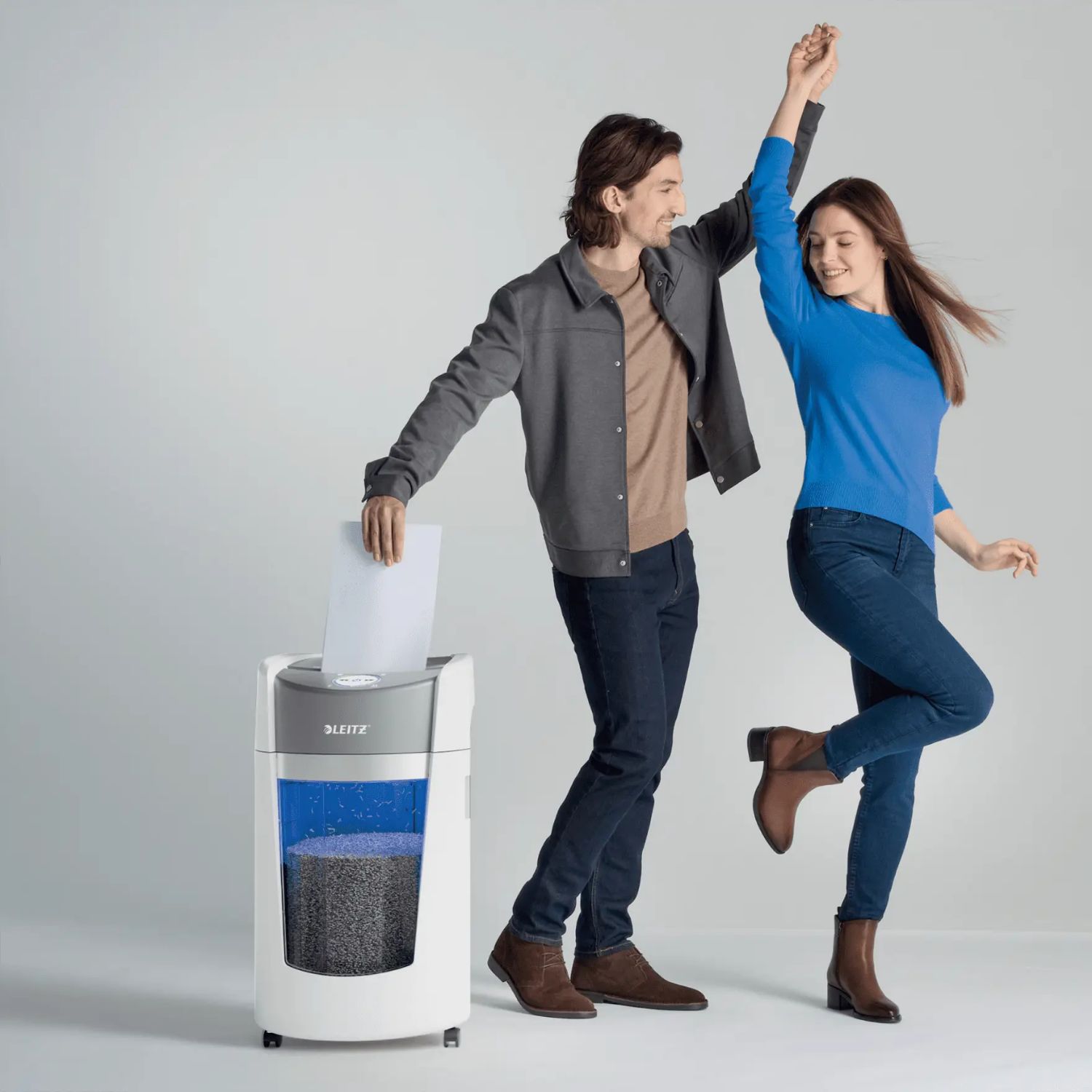 8360-00-00 - Destructora Leitz IQ OptiMax Papel/Grapas/Clips Microcorte P35 35L Blanca (8360-00-00)