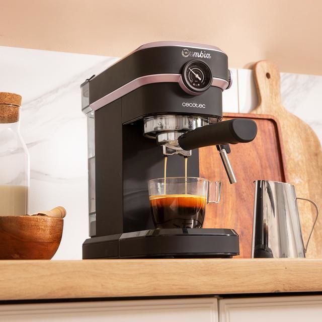 01574 - Cafetera Express Cecotec Cafelizzia 890 Rose Pro, sistema calentamiento por thermoblock, 20 bares, modo Auto para 1 y 2 cafs, vaporizador orientable, conducto de agua para infusiones y manmetro para medir la presin. (01574)