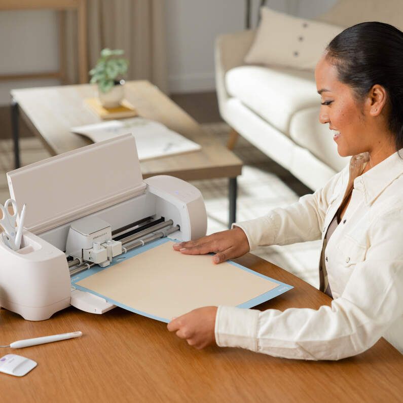 CRC-201175 - Pegatina CRICUT Vinilo Termoadhesivo 30x48cm Negro (CRC-2011775)