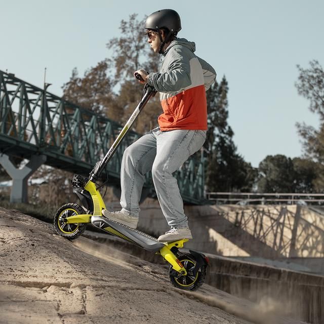 07363 - Patinete Cecotec Bongo V55 2x2 Connected, potencia combinada 1600w, doble suspensin, autonoma de hasta 55km, homologado DGT, Cumple con la normativa espaola de circulacin. con APP. (07363)