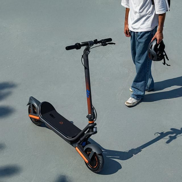 A01_EU01_101740 - Patinete elctrico Cecotec Bongo GS65 2x2 XXL Connected, base ultrawide, doble suspensin, doble motor, potencia mxima de 1000W y neumticos de 10