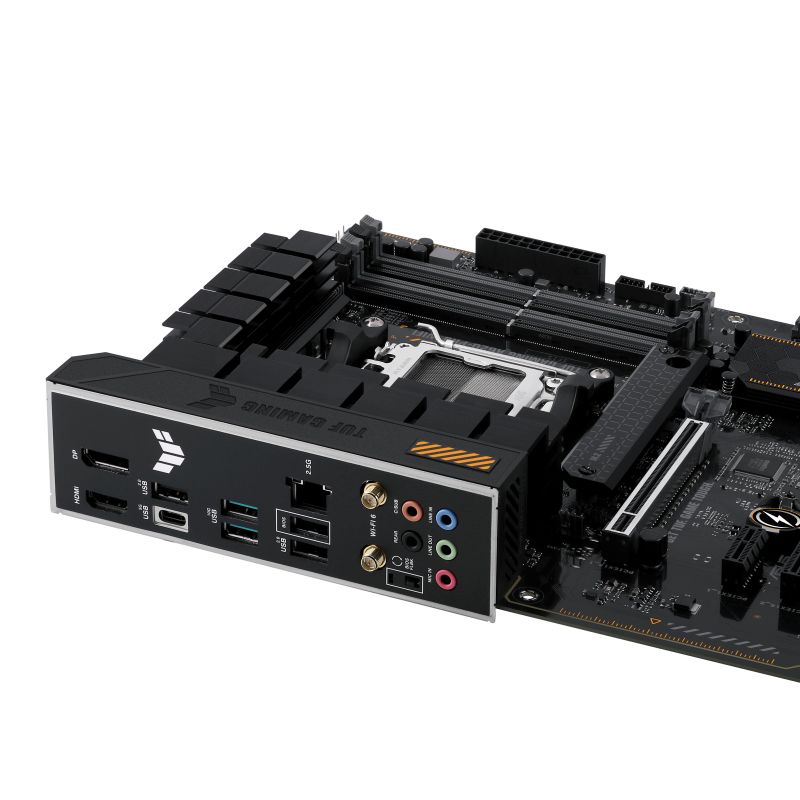 90MB1FR0-M0EAY0 - Placa base ASUS TUF GAMING A620-PRO WIFI: (AM5) 4DDR5 M.2 SATA3 PCIe USB 2.0 USB-A 3.1 USB-C 3.0 DP HDMI RJ45 7.1 mATX WiFi 6 Bluetooth 5.3 Ethernet 2.5GbE