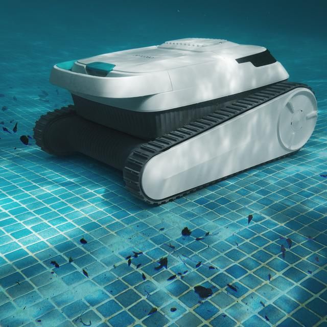 A01_EU01_108205 - Robot limpiapiscinas CECOTEC Conga Pooldroid 5000 TotalClean Pearl, para fondos, paredes y lnea de flotacin Apto para superficies de hasta 100 m2 y pendiente mxima de 90. ScubaDriving Tech, limpieza ordenada. 120 minutos de autonoma.(A01_EU01_108205)