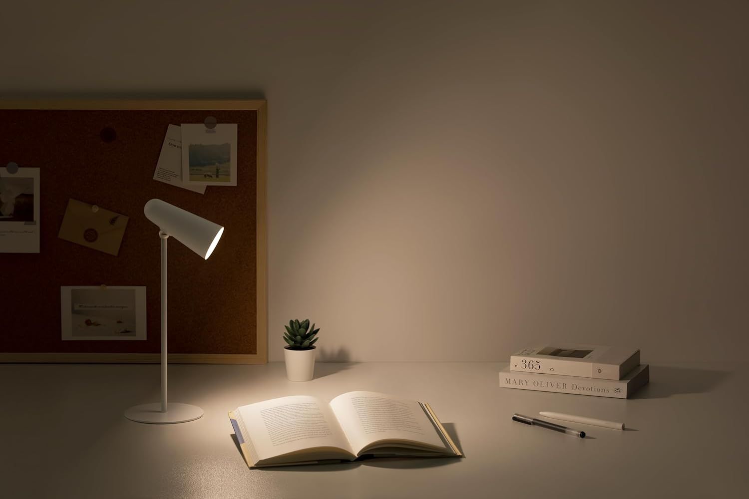 BHR8959GL - Lmpara de Mesa XIAOMI Flexible Recargable 3.5W Blanca (BHR8959GL)