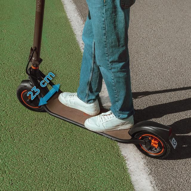 06153 - Patinete Cecotec Bongo G40 XXL Connected, con base ultrawide, 700w, neumticos 10