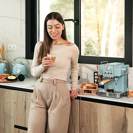 01628 - Cafetera Cecotec Power Espresso 20 Tradizionale Light Blue, para espressos y cappuccinos, rpido Sistema de Calentamiento por thermoblock, 20 Bares, manmetro PressurePro y vaporizador orientable. (01628)
