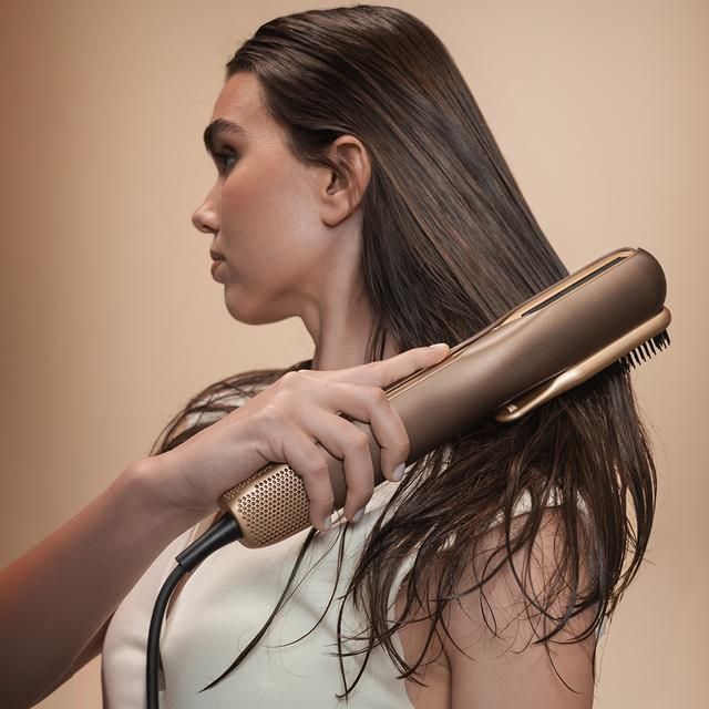 A01_EU01_111302 - Plancha de pelo Cecotec AirLisse 2in1 ForceDry Champagne, con flujo de aire potente 19,7 l/s, cabezales imantados, para todo tipo de cabellos, funcin plasma, motor brushless, 4 temperaturas y 2 velocidades de aire. (A01_EU01_111302)