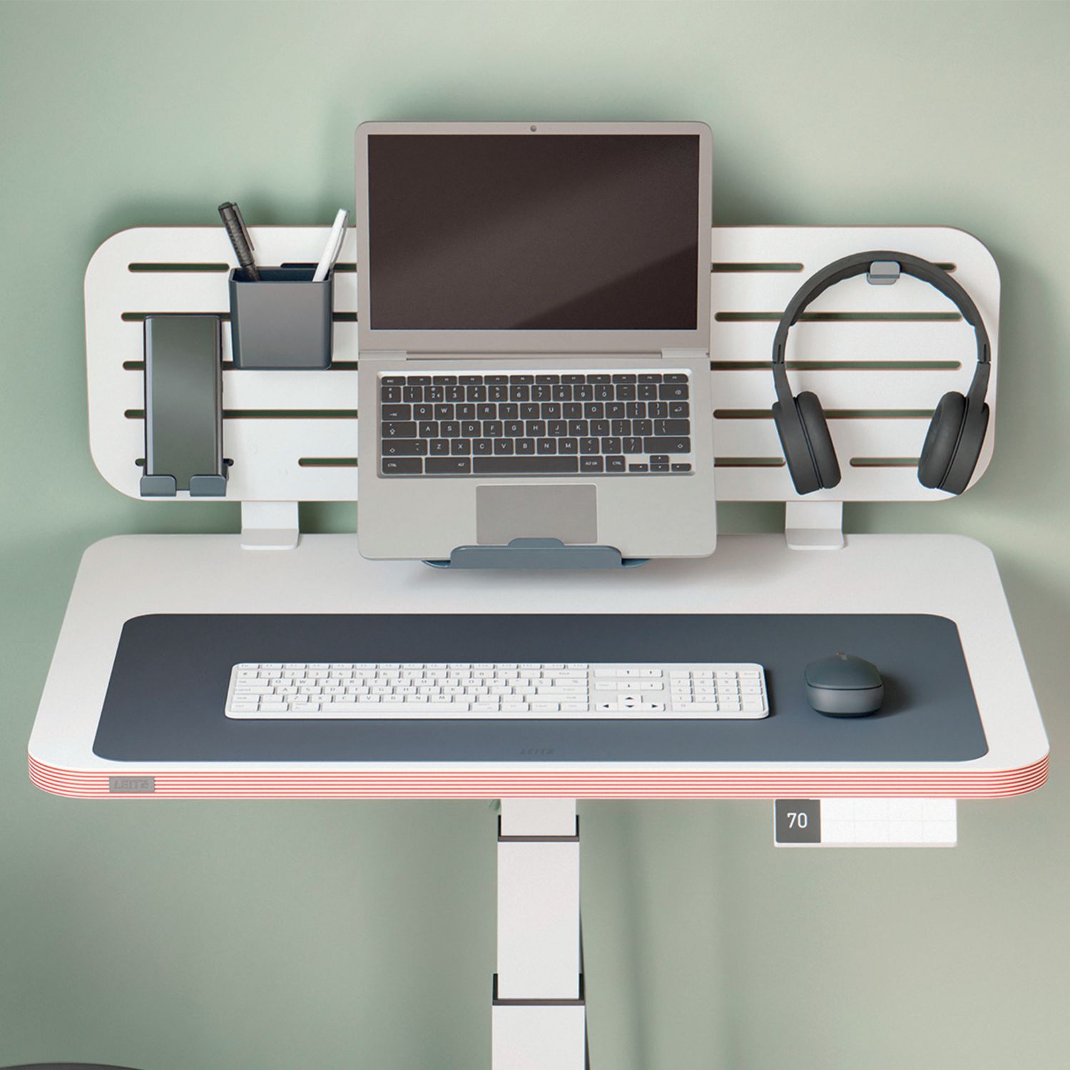 5385-00-89 - Alfombrilla de escritorio Leitz 70x36cm Gris Oscuro acabado mate, fabricada en cuero reciclado. (5385-00-89)