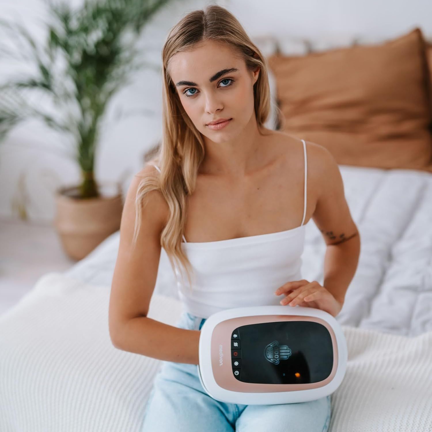 HAND - Masajeador de manos Medivon HAND, Masaje con coj�n de aire para manos cansadas y doloridas, 6programas y 6intensidades, Temporizador,Forro interior de tela extra�ble y lavable.