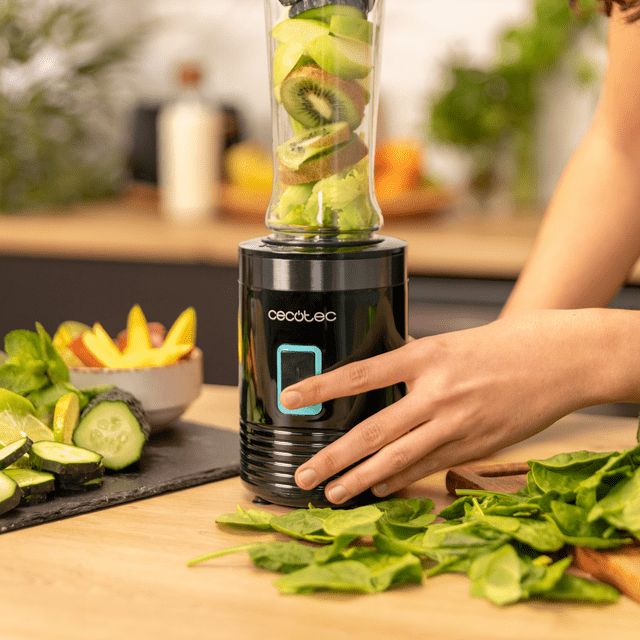 04395 - Batidora de Smoothies CECOTEC Power Titanium 350W Vaso Port�til 600ml 4 Cuchillas con Recubrimiento de Titanio Piezas no El�ctricas Aptas para Lavavajillas Negra (04395)