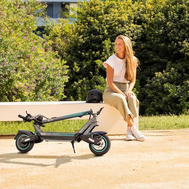 09271 - Patinete elctrico Cecotec Bongo Y45 Connected 750w, doble suspensin, autonoma de hasta 45km, Cumple con todos los requisitos de la nueva normativa espaola de circulacin, homologado DGT, con APP. (09271)