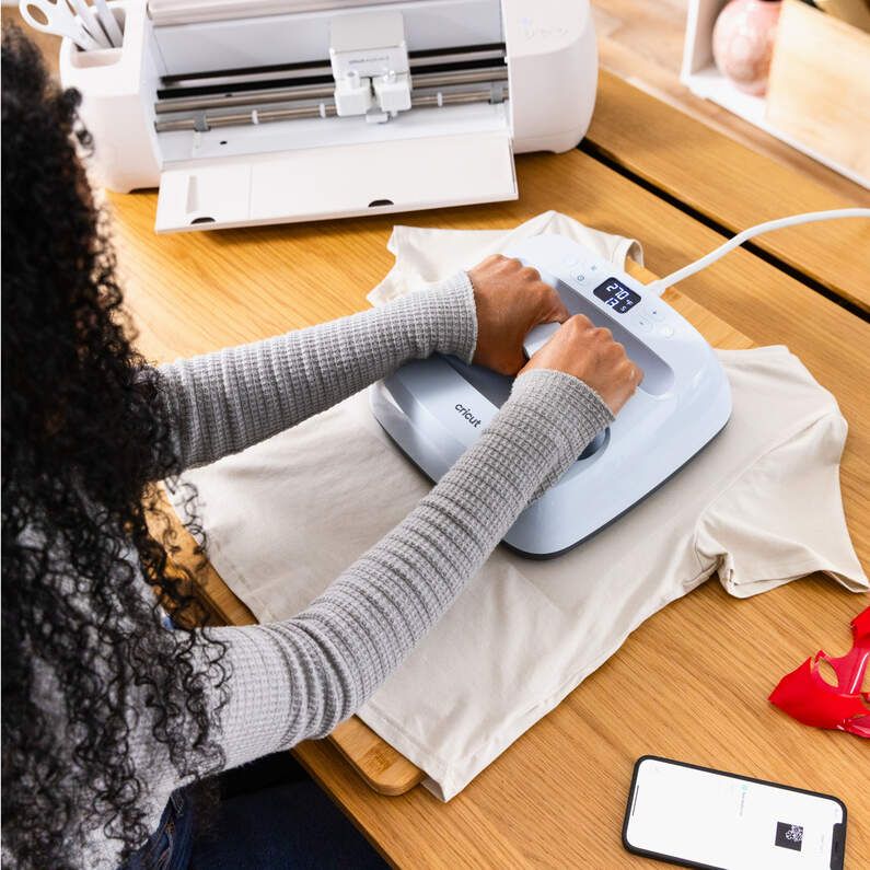 CRC-201175 - Pegatina CRICUT Vinilo Termoadhesivo 30x48cm Negro (CRC-2011775)