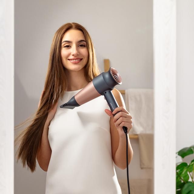 04410 - Secador de pelo Cecotec IoniCare RockStar Retro con motor digital, 2000 W, 110000 rpm y tecnolog�a de iones.(04410)