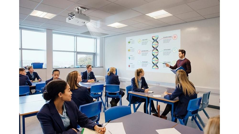 V11HA69080 - Proyector Epson EB-L260F L�ser 3LCD 4600L FHD 2xUSB 2.0 1xUSB-A 3xVGA 2xHDMI 1xRS-232C 1xRJ45 WiFi 5 Ethernet Blanco (V11HA69080)