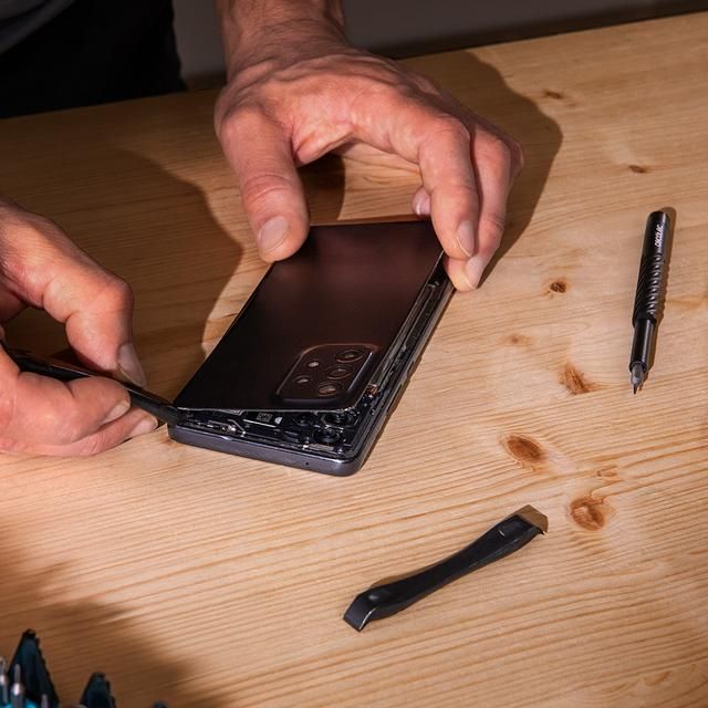 A01_EU01_115175 - Destornillador Cecotec PrecissionGyro 300 Infinity Kit de precisi�n 128 piezas. Destornillador manual.Multiples puntas incluidas. Estuche. Accesorios reparaci�n dispositivos electr�nicos. Magnetizador integrado.(A01_EU01_115175)