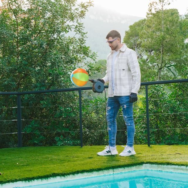 A01_EU01_110808 - Soplador Cecotec AirForce 720 700w Libertad de movimiento, cable 3m. Multifunci�n con m�ltiples accesorios. M�xima versatilidad.(A01_EU01_110808)