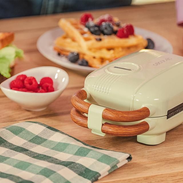 01305 - Sandwichera CECOTEC Rock'nToast Retro One 700W 3 Pares de Placas Desmontables (sandwiches, gofres, d�nuts) Asa de Tacto Fr�o Verde (01305)
