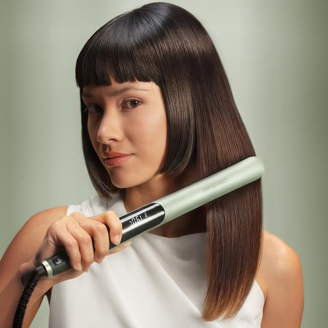 A01_EU01_122522 - Plancha de Pelo CECOTEC Lisse Keratin Essence Olive Funci�n HeatMax 130-230�C Revestimiento Cer�mico con Queratina/Aceite de Arg�n Bolsa de Viaje (A01_EU01_122522)