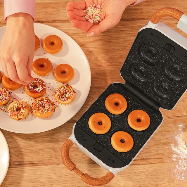 01305 - Sandwichera CECOTEC Rock'nToast Retro One 700W 3 Pares de Placas Desmontables (sandwiches, gofres, d�nuts) Asa de Tacto Fr�o Verde (01305)